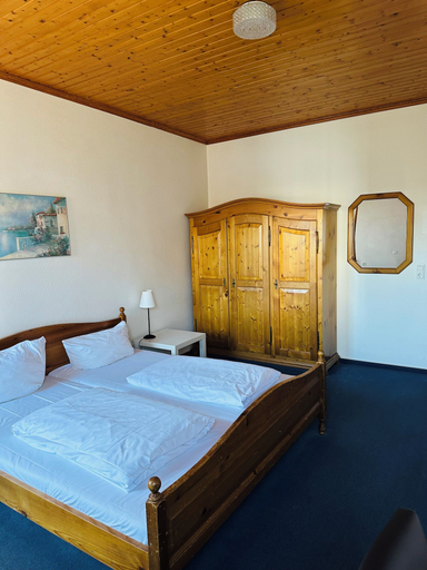 Bedroom 3, Badischer Hof Hotel, Mannheim