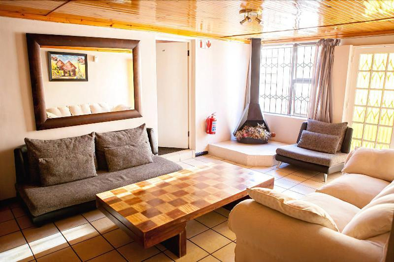 Public Area 2, ORIA GUESTHOUSE - BROOKLYN, City of Cape Town