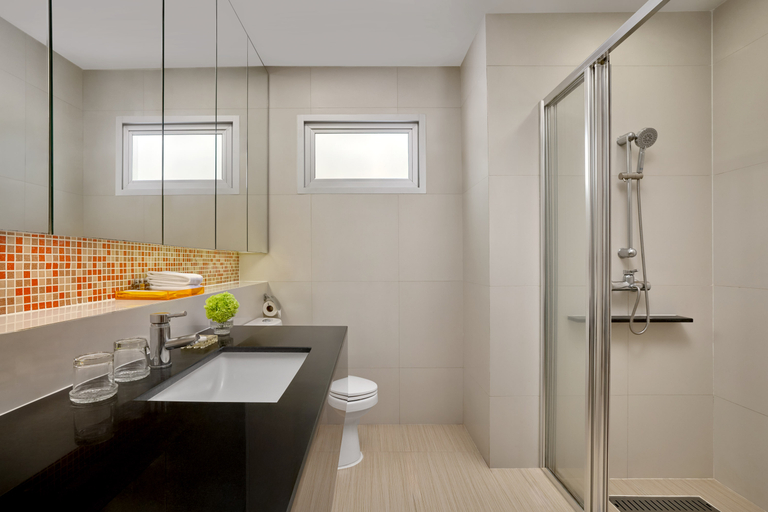 Bathroom 10
