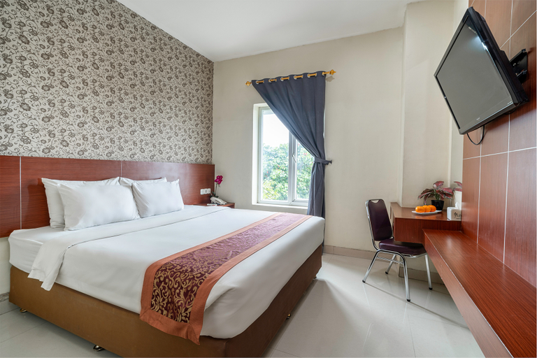 Raising Hotel Panakkukang Makassar By LIFE Room Type - Superior Room