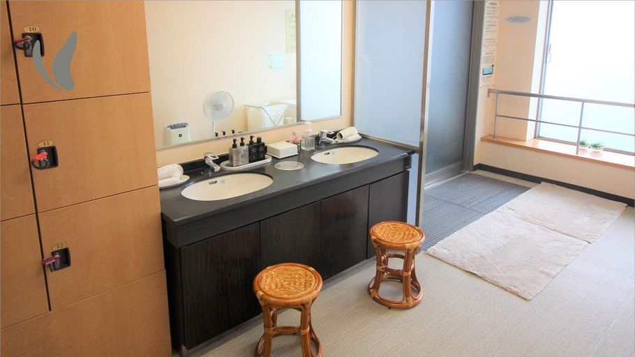 Bathroom 4, Hotel Hokke Club Oita, Ōita