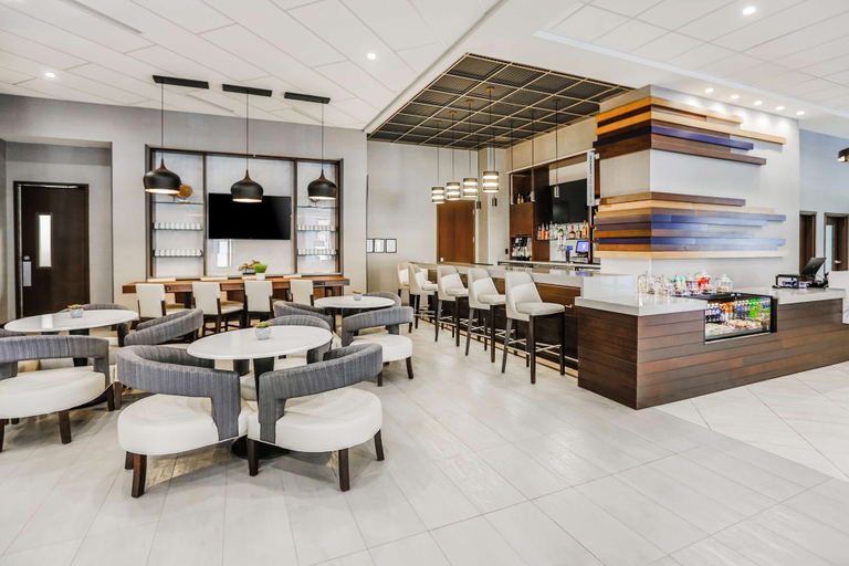 Food & Drinks 5, Hyatt Place Greenville Downtown, Greenville
