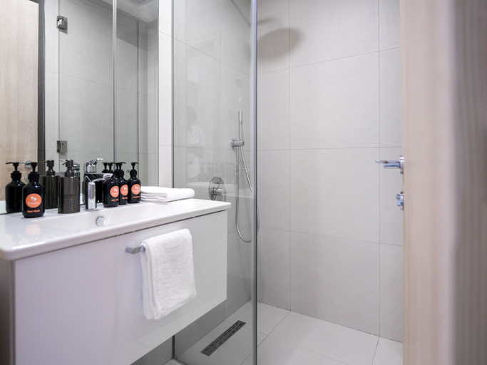 Bathroom 3, Easygo-spacious STU Luma 22 94, Dubai