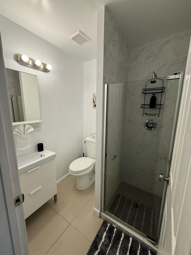 Bathroom 18