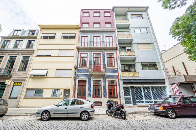 Others 5, Nomad s Lux - 1bdr Charming Top Floor Porto, Porto