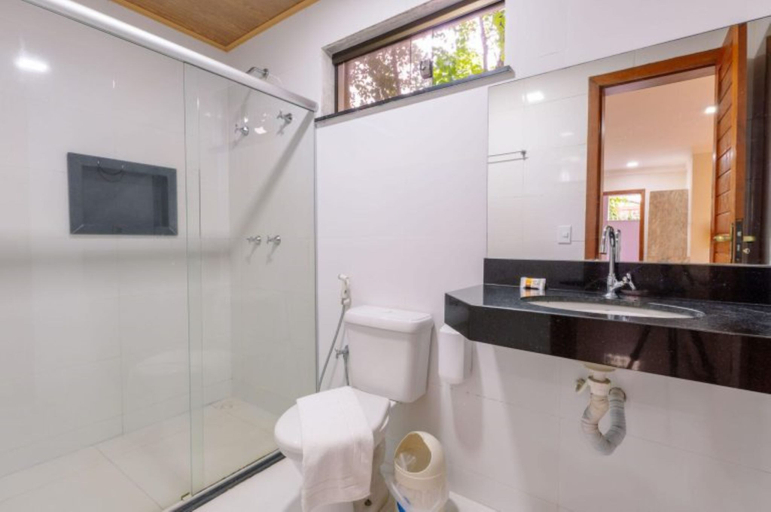 Bathroom, Novo Sol - Rede Soberano, Porto Seguro