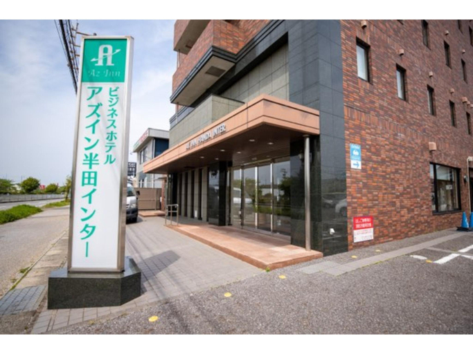 Exterior 9