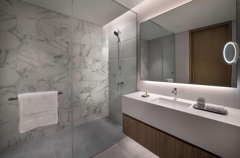 Bathroom 5, DoubleTree by Hilton Abu Dhabi Yas Island Residenc, Yas Island