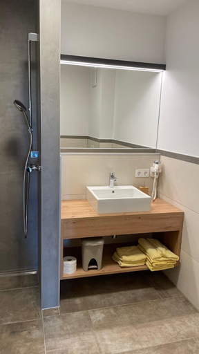 Bathroom 2, Narnhoferwirt, Hartberg-Fürstenfeld