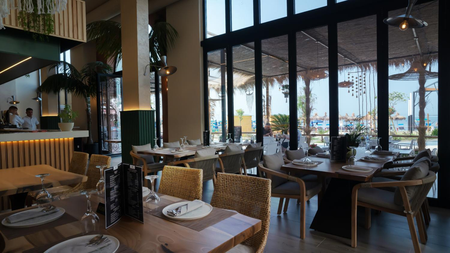 Food & Drinks 5, Hotel Saly, Durrësit