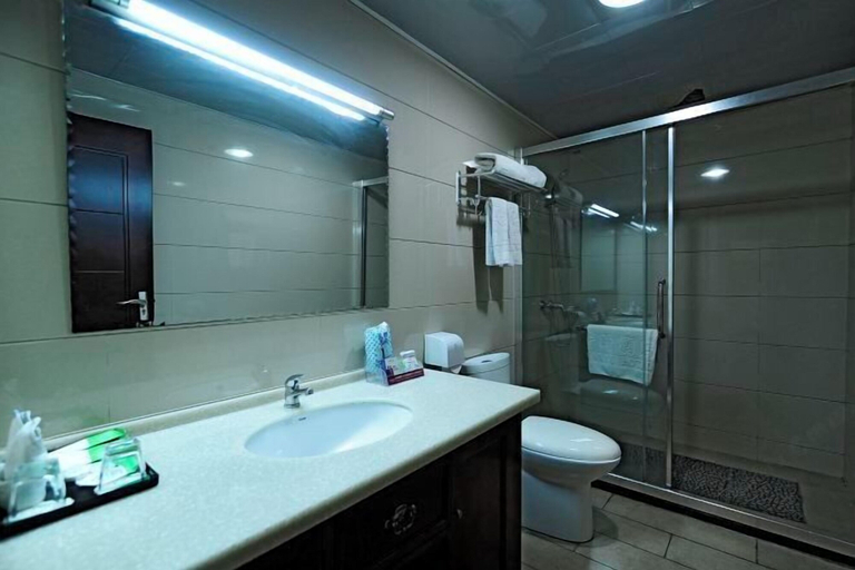 Bathroom 3, Qianye Hotel, Luzhou