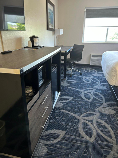 Bedroom 3, Comfort Inn & Suites Liverpool-Clay, Onondaga
