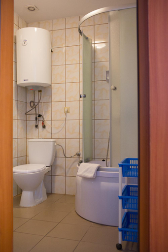 Bathroom 4