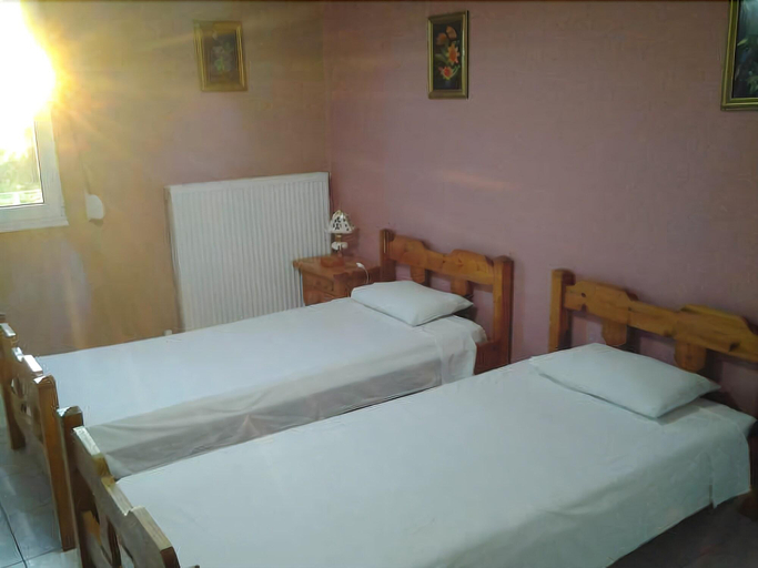 Bedroom 3, Windy Place, Crete