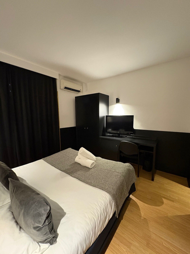 Bedroom 4, Hotel Cannes Gallia, Alpes-Maritimes