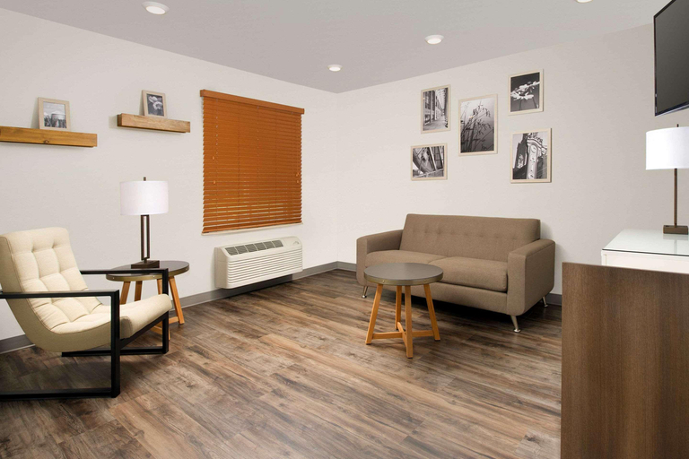 Public Area 2, WoodSpring Suites Chicago Darien, Dupage