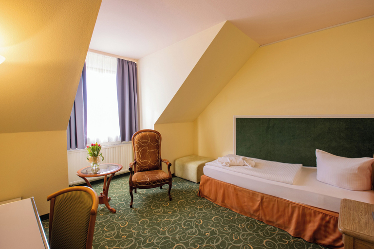 Bedroom 2, Erzgebirgshotel Freiberger Höhe, Mittelsachsen