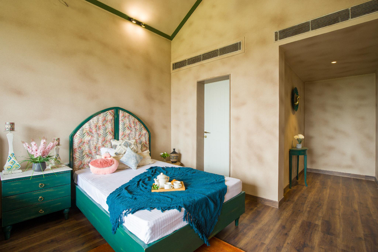 Bedroom 2, ELIVAAS Snehzy Luxurious 3BHK Villa with a Pvt Pool in Jaipur, Jaipur