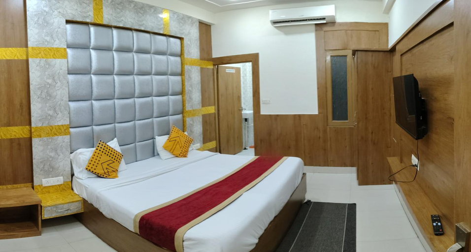 Bedroom 2, Bedweiser Backpackers Hostel, Agra