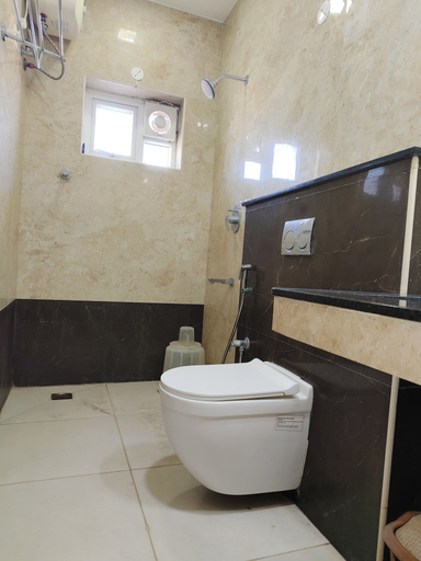 Bathroom 7