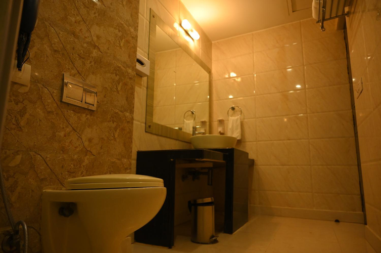 Bathroom, The Vaishnavi, Deoghar