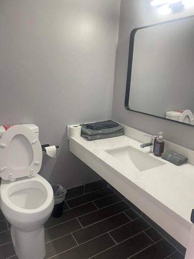 Bathroom 4, Nest Inn, Jefferson