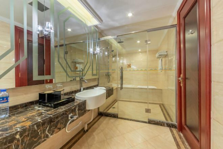 Bathroom 4, Blue Ocean Hotel, Tangshan