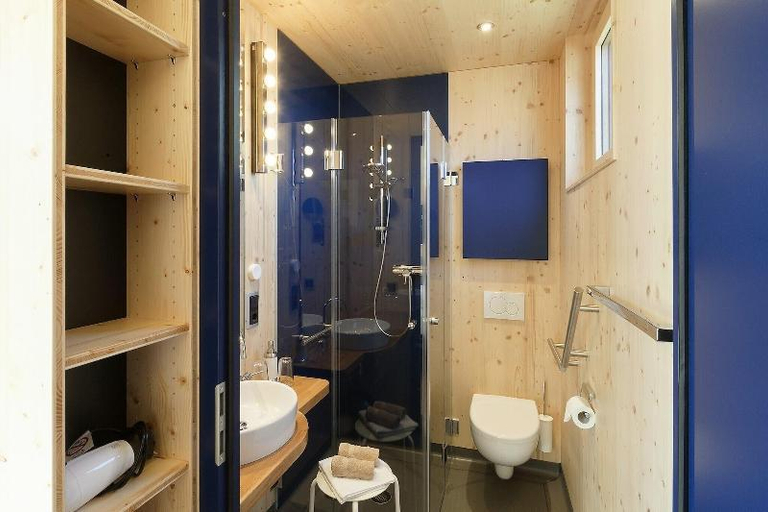 Bathroom 5, HOTEL SPATZENNEST Vogelsberg, Vogelsbergkreis