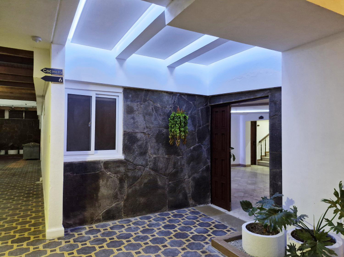 Others 4, Comoda, Confortable Cerca Miraflores Forum Majadas H10, ZONA 7