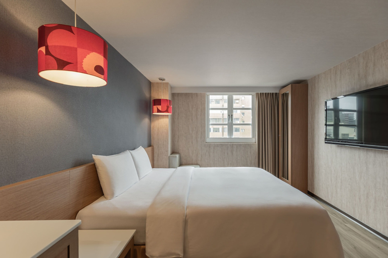 Bedroom 3, Kindness Hotel - Tainan Chihkan Tower, Tainan