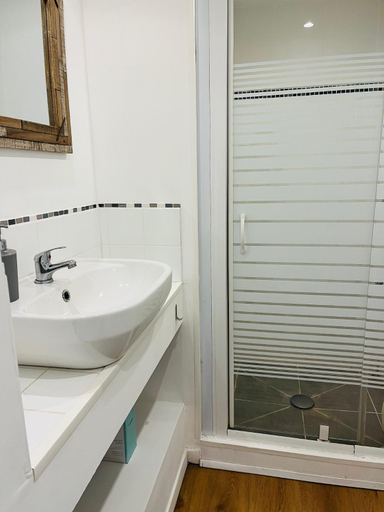 Bathroom 2, Opal'House Face aux Remparts, Pas-de-Calais