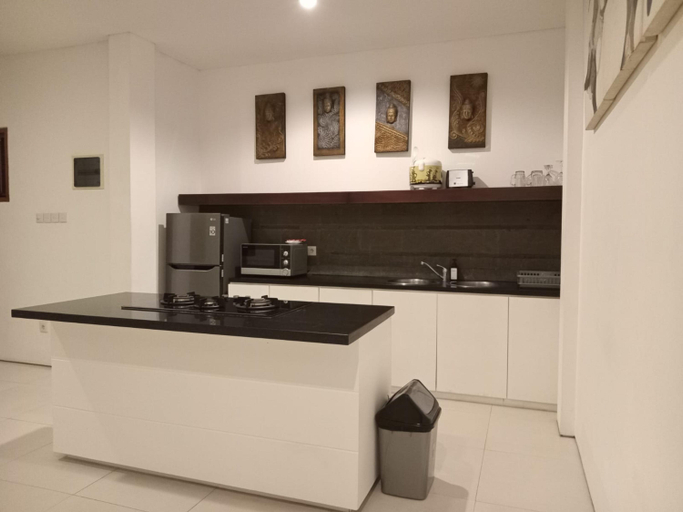 Dining Room 11