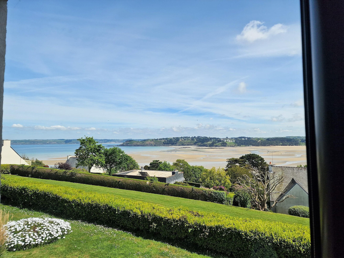 View from property 2, Architect Villa With Fantastic sea View, Locquirec, Finistère