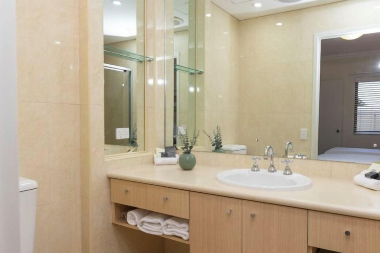 Bathroom 19