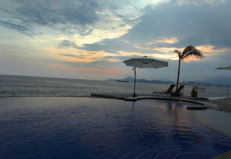 Others 5, Condominio Marlica, Manzanillo