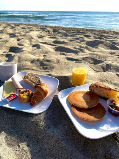 Food & Drinks 5, Hôtel Saint-Georges, face à la mer, Pyrénées-Orientales