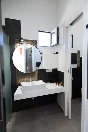 Bathroom 4, Le Cave di Fontane Bianche, Syracuse