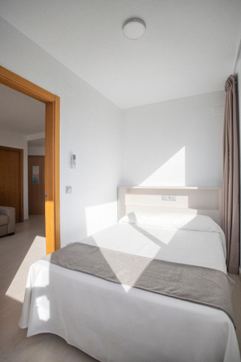 Bedroom 2, Aparthotel BCL Levante Club, Alicante