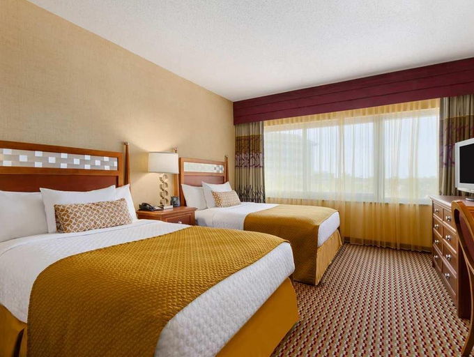 Bedroom 3, Embassy Suites Northwest Arkansas - Hotel, Spa & Convention Center, Benton