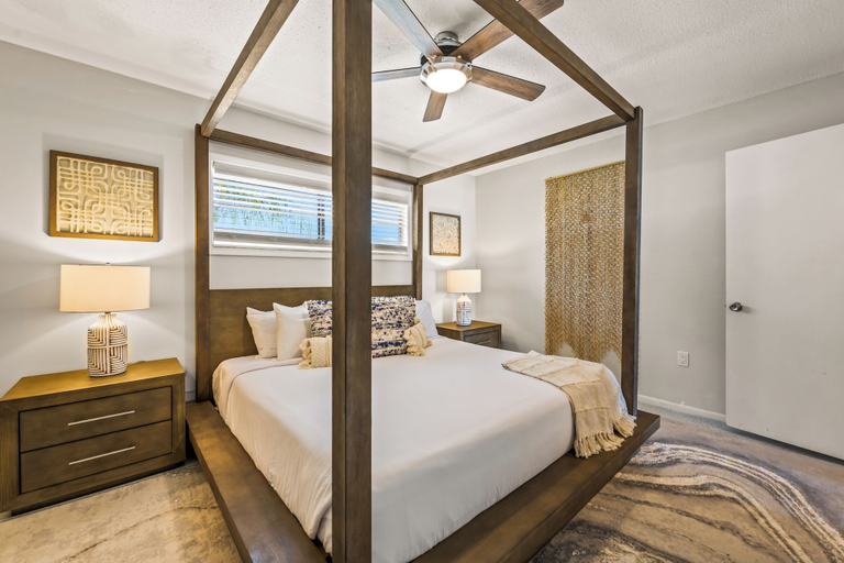 Bedroom 4, Bali Hai Beachfront Resort and Spa, Manatee