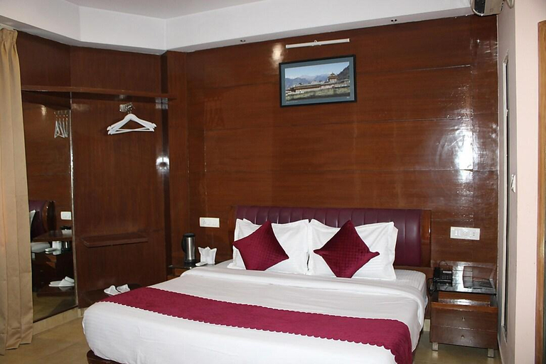 Bedroom, AA Hotels & Resorts - Kala Amb, Sirmaur