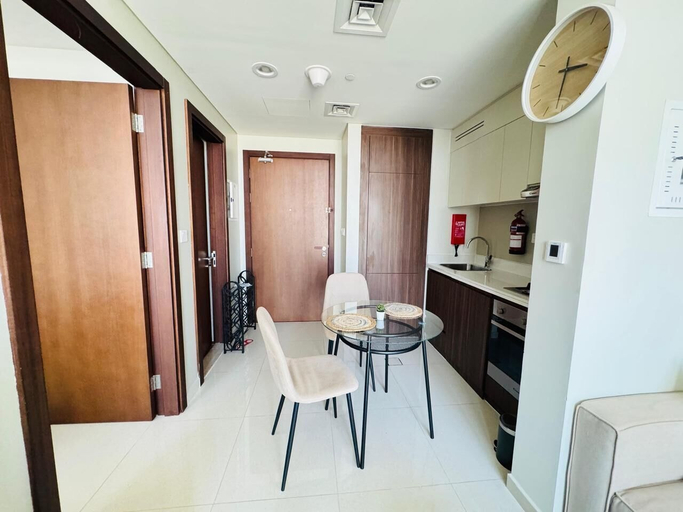 Others 5, 1BHK in Business Bay. Canal View, Dubai