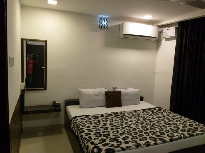 Others 5, Hotel Shree, Hisar