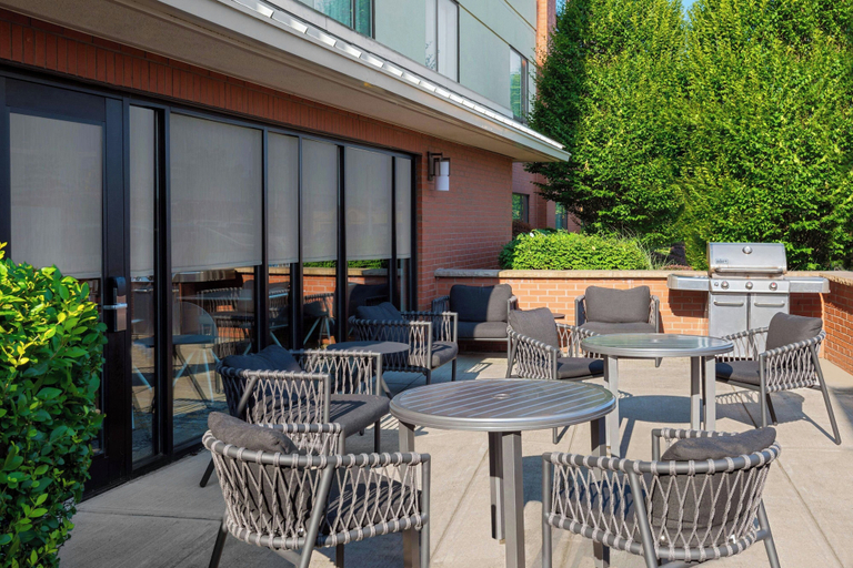 Food & Drinks 5, TownePlace Suites Buffalo Airport, Erie