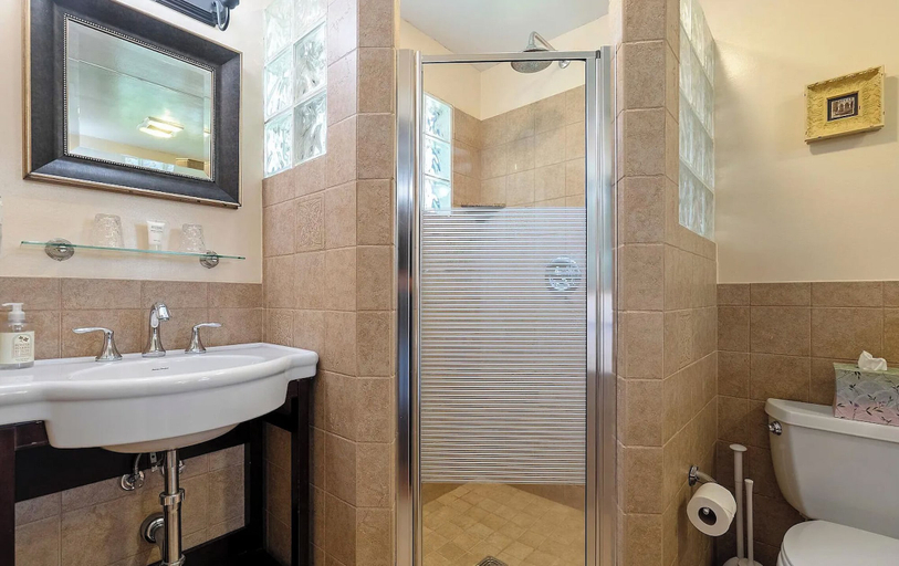 Bathroom 3, The Foster Harris House, Rappahannock