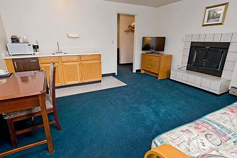 Bedroom 3, Sequim Bay Lodge, Clallam