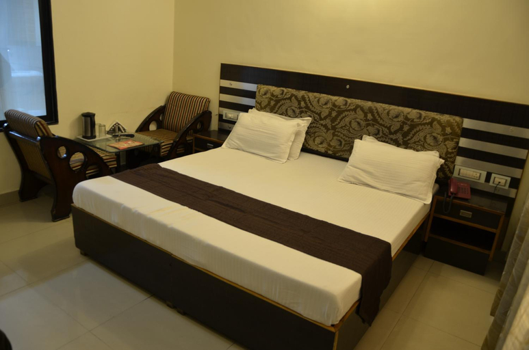 Bedroom 30