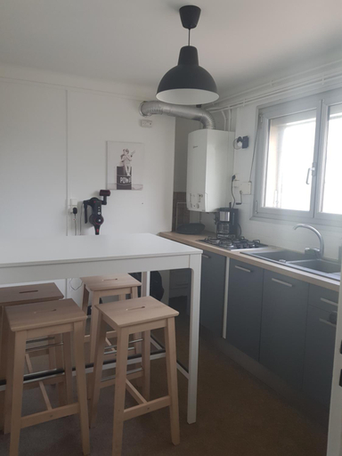 Others, Appartement calme 3 chambres avec lit double Wifi - Parking facile, Meurthe-et-Moselle