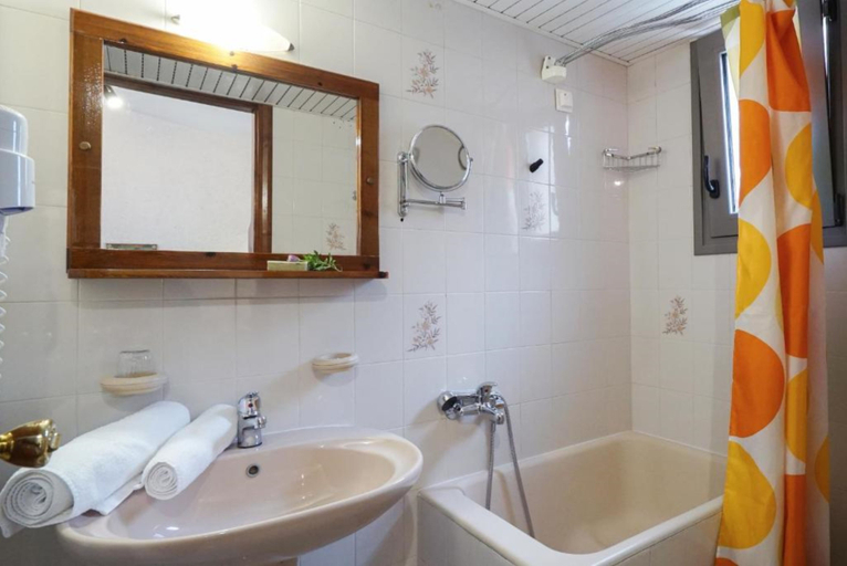 Bathroom 4, Flamingos Hotel, Crete