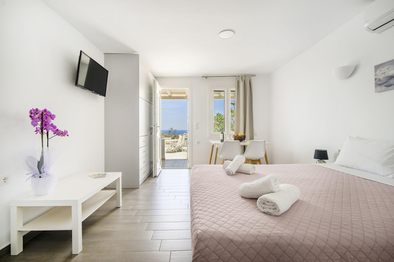 Bedroom 4, Oniropetra Apartaments, South Aegean